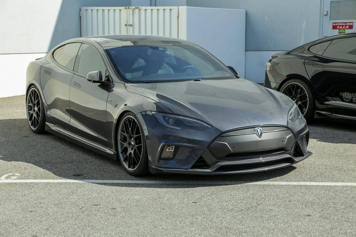 Randy’s Midnight Silver Metallic Model S P90D-L